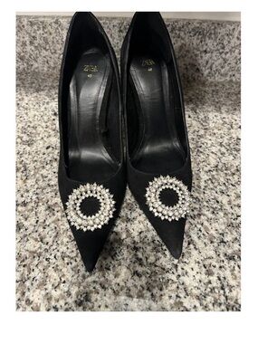 Zara Black Pointed Pumps with Crystal Circle Brooch